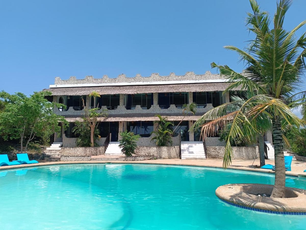 The Wild Orchid Resort - Moalboal Bagian luar foto